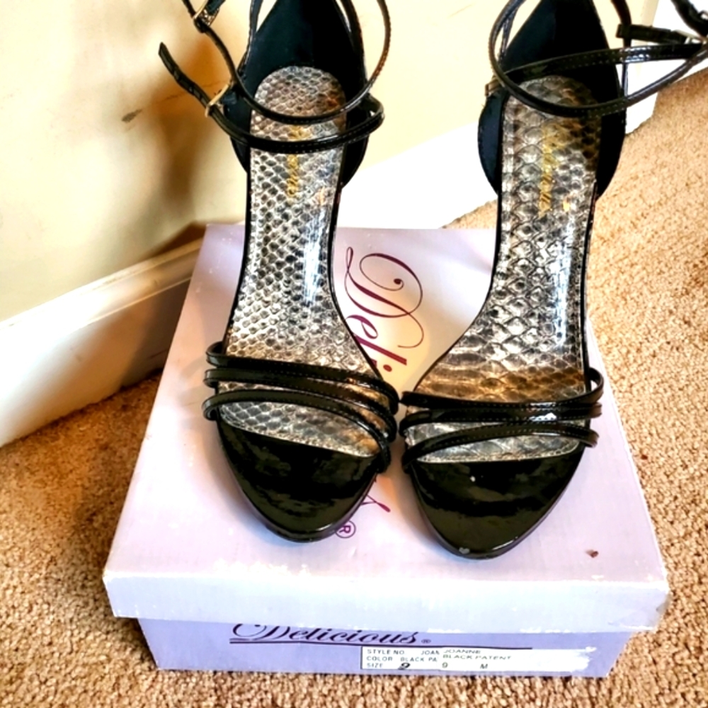 BLACK Strappy Sandal                         Like NEW....WORN ONCE!!